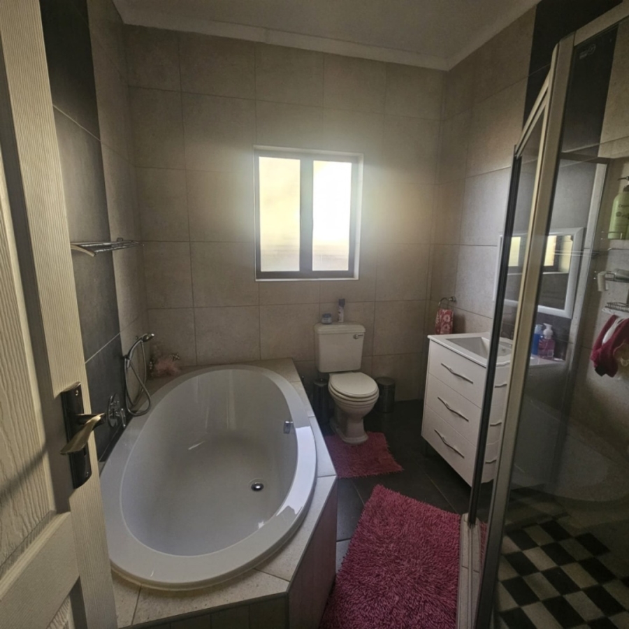 To Let 3 Bedroom Property for Rent in Wigwam North West